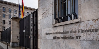 DW: Προϋπολογισμός με περικοπές και χρεόφρενο στη Γερμανία