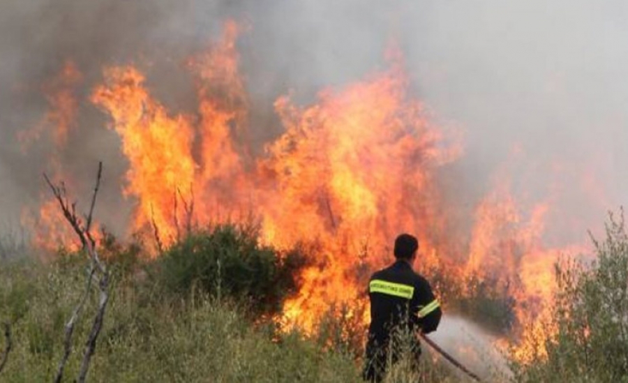 Μεγάλη πυρκαγιά στην Ζάκυνθο - Εκκένωση του οικισμού Αναφωνήτρια