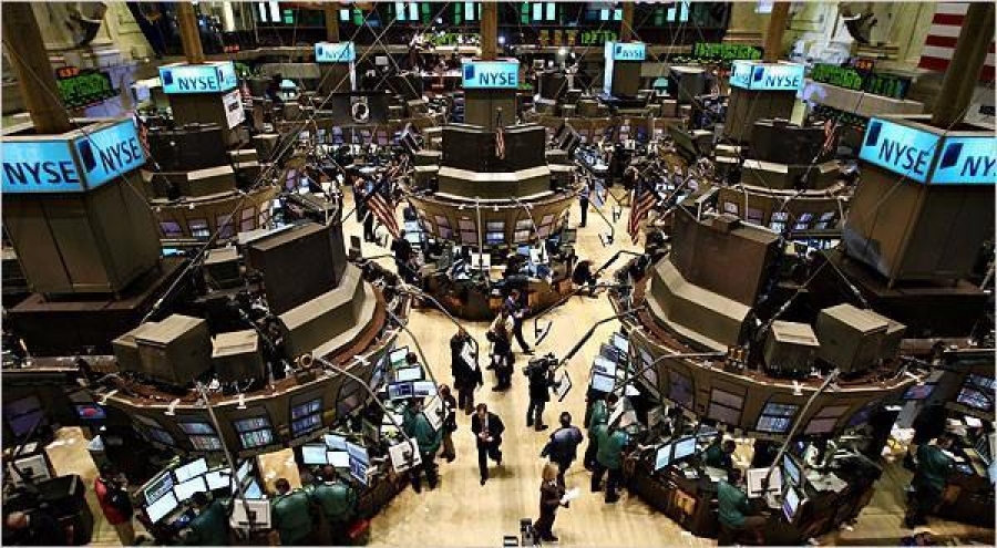 Μικρή άνοδος στη Wall Street λόγω στοιχείων ΗΠΑ και παρά το πετρέλαιο - Κέρδη 0,13% του S&P 500