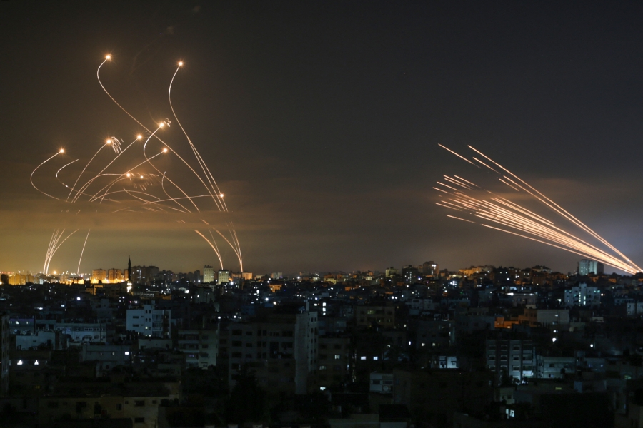 Ανάφλεξη στη Μέση Ανατολή: Βομβαρδισμοί Ισραηλινών σε Λίβανο, Γάζα