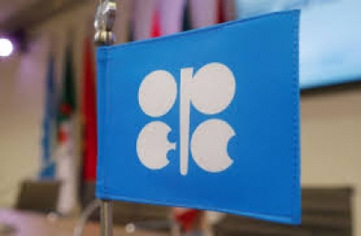 Στο τραπέζι των διεργασιών η παράταση νέων μειώσεων πετρελαίου από τον ΟΠΕΚ