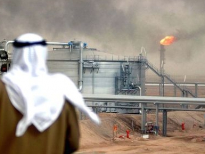 Η Σαουδική Αραβία μειώνει την παραγωγή πετρελαίου κατά 1 εκατ. βαρέλια την ημέρα για να στηρίξει τις τιμές