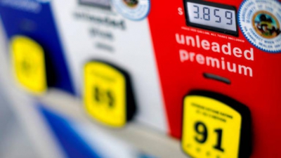 ΗΠΑ: Σε υψηλό επταετίας οι τιμές της βενζίνης