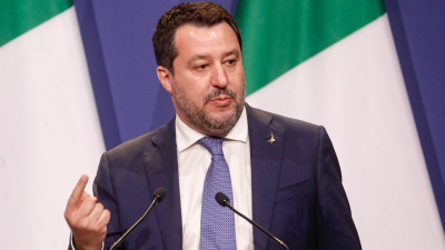 Ιταλία: Κονδύλι 30 δις. θα ζητήσει ο Salvini για τις επιχειρήσεις