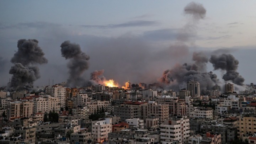 Νέοι βομβαρδισμοί στη Ράφα - Οι συνομιλίες για ανακωχή Ισραήλ/Χαμάς συνεχίζονται