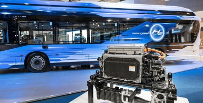 Irizar: Τα πρωτότυπα λεωφορεία υδρογόνου με αυτονομία ρεκόρ έως 1.000 km παρουσιάστηκαν στις Βρυξέλλες
