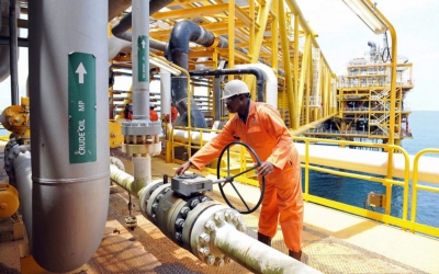 Wood Mackenzie: Η παραγωγή πετρελαίου της Νιγηρίας θα μειωθεί 35% αν δεν γίνουν μεταρρυθμίσεις