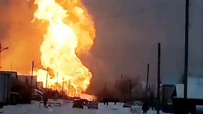 Πυρκαγιά σε ρωσικό αγωγό φυσικού αερίου μετά από έκρηξη