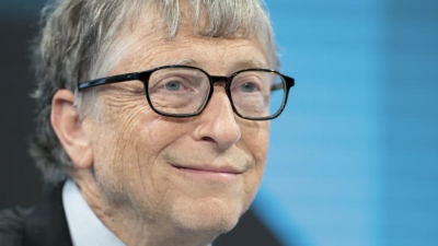 Ο έπαινος του Bill Gates στην Tesla και η αγορά της Porsche Taycan