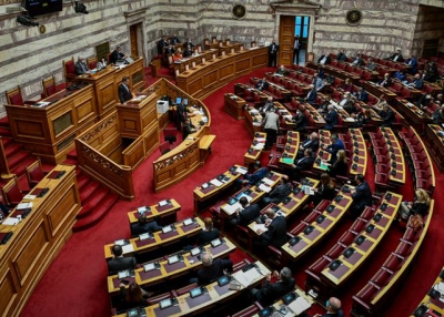 Ολομέλεια στη Βουλή για τις επιπτώσεις του Ουκρανικού σε γεωπολιτικό και ενεργειακό επίπεδο - Δείτε live