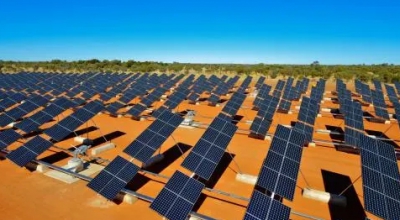 Η πρώτη μεγάλη ηλιακή μπαταρία της Αυστραλίας ανακαλύπτει τα υψηλά και τα χαμηλά της αγοράς ενέργειας