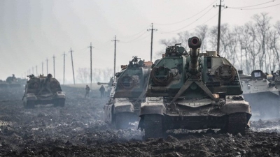 Ουκρανία: Στο Κίεβο φθανουν τα ρωσικά στρατεύματα -Δραματικές ώρες για τη Μαριούπολη