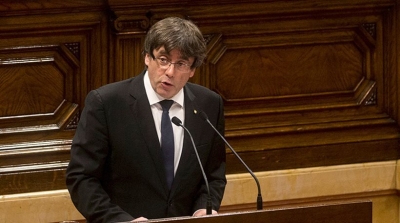 Puidgemont: Αν δεν κάνουμε διάλογο θα κηρύξω την ανεξαρτησία της Καταλονίας