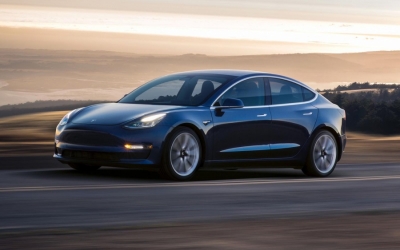 Νέο ρεκόρ πωλήσεων για την Tesla - Θα αυξήσει κάθετα την παραγωγή το 2018