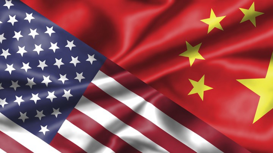 Μέχρι και μετά τις εκλογές των ΗΠΑ  θα παραμείνουν σε ισχύ οι δασμοί για τις εισαγωγές από Κίνα