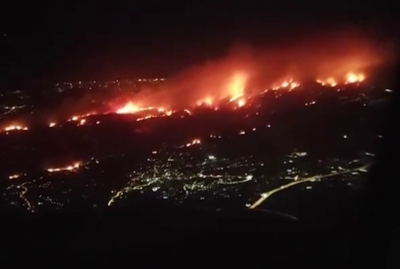 Πρωτοφανείς καταστροφές από τις πυρκαγιές στην Αττική - Δείτε live τις εξελίξεις