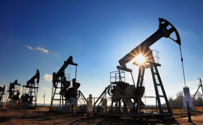 Bloomberg: Κανείς δεν συμφωνεί με κανέναν για το πότε θα εξισορροπήσει η αγορά πετρελαίου