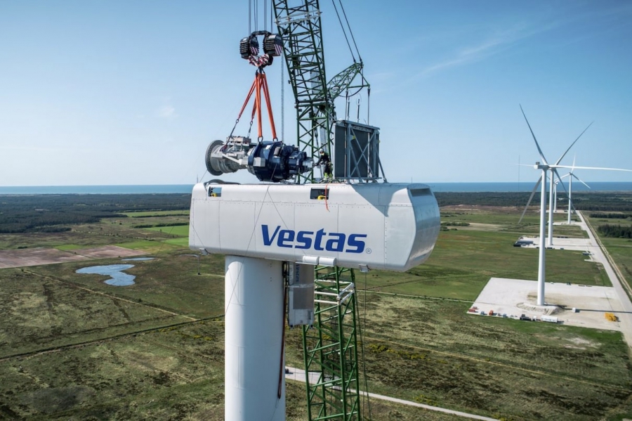 Vestas: Ρεκόρ παραγγελιών ανεμογεννητριών παρά το «ζόρικο» τρίμηνο (Bloomberg)