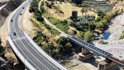 Στην κυκλοφορία η νέα γέφυρα Κομψάτου - Ένα έργο 114 μέτρων ξανασυνδέει Ίασμο και Πολύανθο