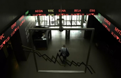 ΧΑ: Πτώση 0,57% στις 1.429 μονάδες - ΜΟΗ (-0,56%) 21,12e, Μetlen 33,4e (-1,76%), ΔΕΗ 11,5e (-1,71%)