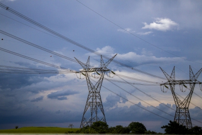 Επένδυση 120 εκατ. της ΕΤΕπ στην Ουγγαρία για τον εκσυγχρονισμό του δικτύου ηλεκτρικής ενέργειας
