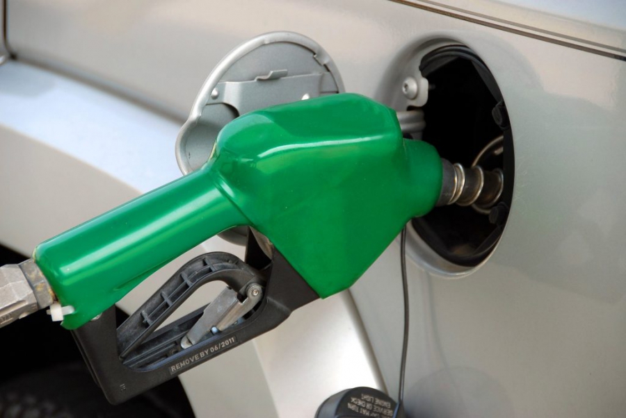 HΒ: Κίνδυνος για τις επενδύσεις η καθυστέρηση της απαγόρευσης πωλήσεων βενζινοκίνητων