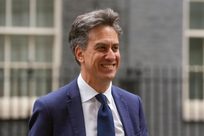 Ed Miliband ( YΠΕΝ Βρετανίας): Η δέσμευση άνθρακα δεν είναι η απάντηση στην κλιματική κρίση ( Guardian)