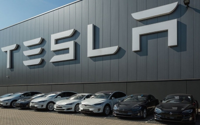 Πτώση των πωλήσεων της Tesla για πρώτη φορά από το 2020