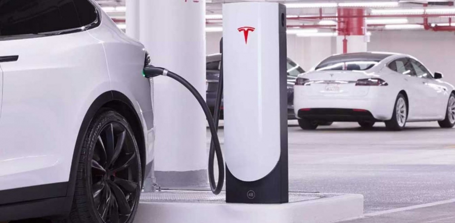 Η Tesla θα κατασκευάσει εργοστάσιο φορτιστών ηλεκτροκίνητων οχημάτων στην Κίνα το 2021