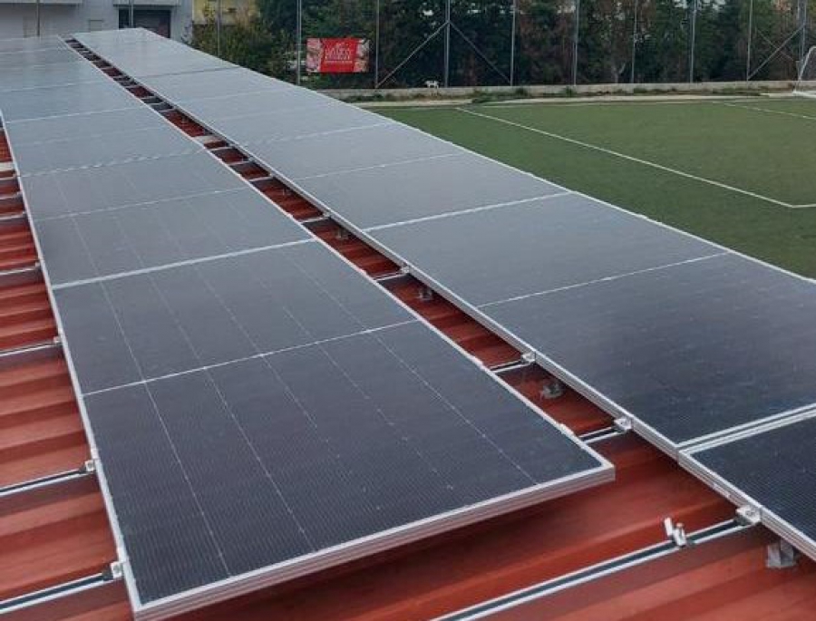 Ενεργειακή αναβάθμιση 806 εκατ. ευρώ με φωτοβολταϊκά σε 32 ποδοσφαιρικά γήπεδα της χώρας