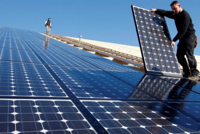 ΥΠΕΝ: Τέλος του μήνα ξεκινά  το «Φωτοβολταϊκά για επιχειρήσεις»