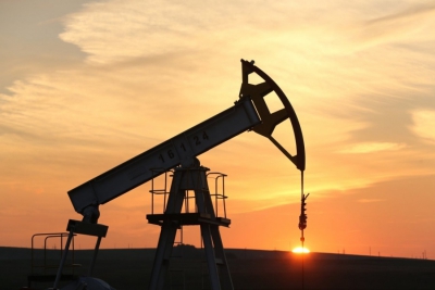 Διευρύνονται τα κέρδη των τιμών πετρελαίου - Στο +3,77% στα 28,02 δολ/βαρέλ το brent