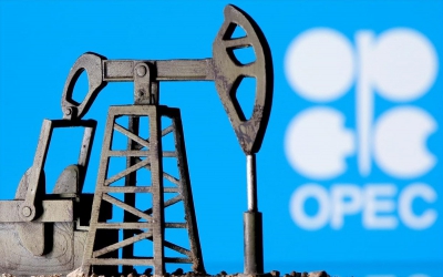 Πετρέλαιο: Στο 115% η συμμόρφωση του ΟΠΕΚ+, στα 82 δολ.  κινείται το αργό, στα 84 δολ. το Brent