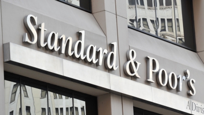 Standard & Poor's: Νέα αναβάθμιση για τις ελληνικές τράπεζες ως ΒB+ με θετικό outlook