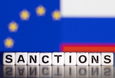 Γρίφος για την Ευρώπη οι πληρωμές σε ρούβλια - Σαφείς οδηγίες ζητούν τα κράτη για το αν παραβιάζονται οι κυρώσεις