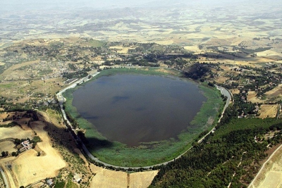Η ξηρασία εξαφανίζει τη μεγαλύτερη λίμνη της Σικελίας