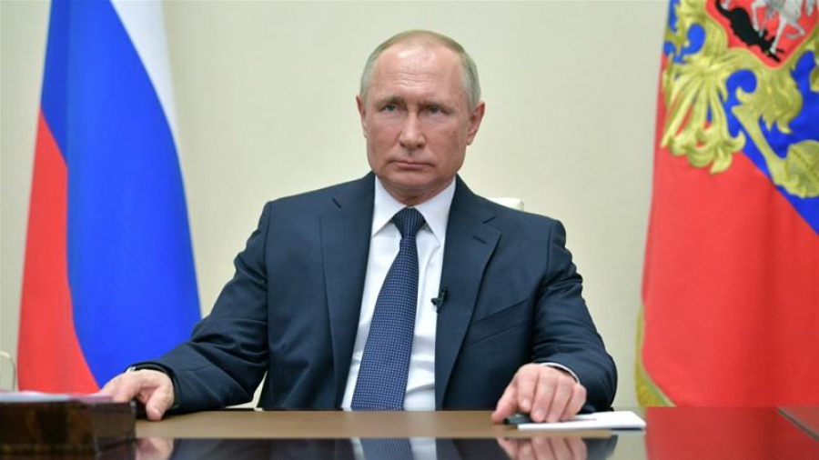 Putin: θέλουμε κοινή δράση στις παγκόσμιες αγορές πετρελαίου για μείωση της παραγωγής κατά 10 εκατ. Bpd