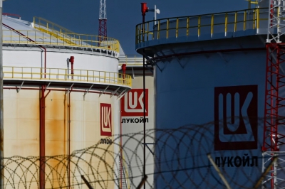 Πετρέλαιο από τη Βουλγαρία θα εισάγει η Ουγγαρία μετά το μπλόκο στη Lukoil