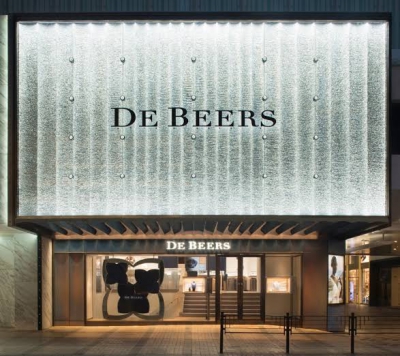 Η παραγωγή της De Beers εκτοξεύεται, αλλά η κρίση στην αγορά διαμαντιών συνεχίζεται