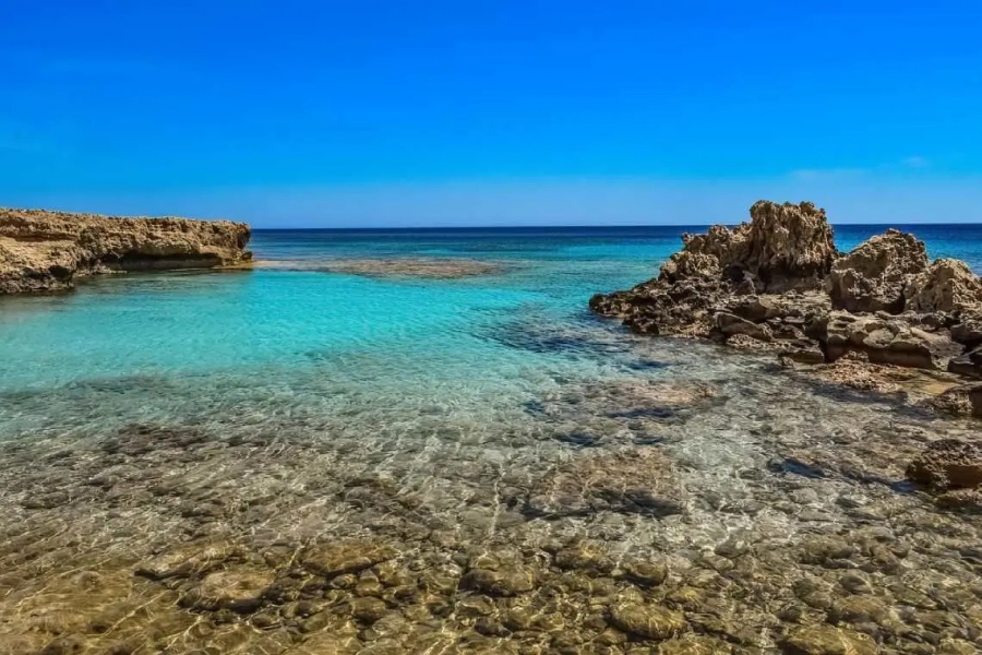 Απροστάτευτες οι ευρωπαϊκές θάλασσες από την οικολογική καταστροφή (Euractiv)