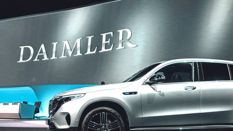 Στροφή για την Daimler: Αλλάζει την παραγωγή της και προσαρμόζεται στις απαιτήσεις της ηλεκτροκίνησης
