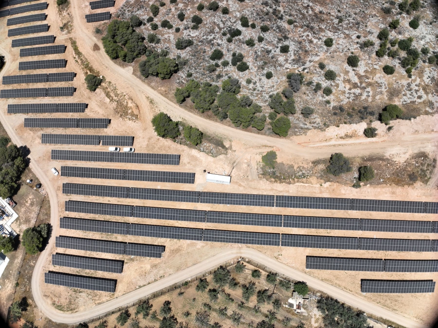 Συνεργασία Big Solar και HELLENiQ Energy στο φωτοβολταϊκό σταθμό των Μεγάρων