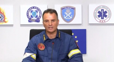 Βαθρακογιάννης (Πυροσβεστική) : “Σε Κρήτη και Πάρο είναι σχεδόν αδύνατες οι ρίψεις νερού από αέρος λόγω των ισχυρών ανέμων” - Τέσσερις συλλήψεις σε Αττική και Μεσσηνία