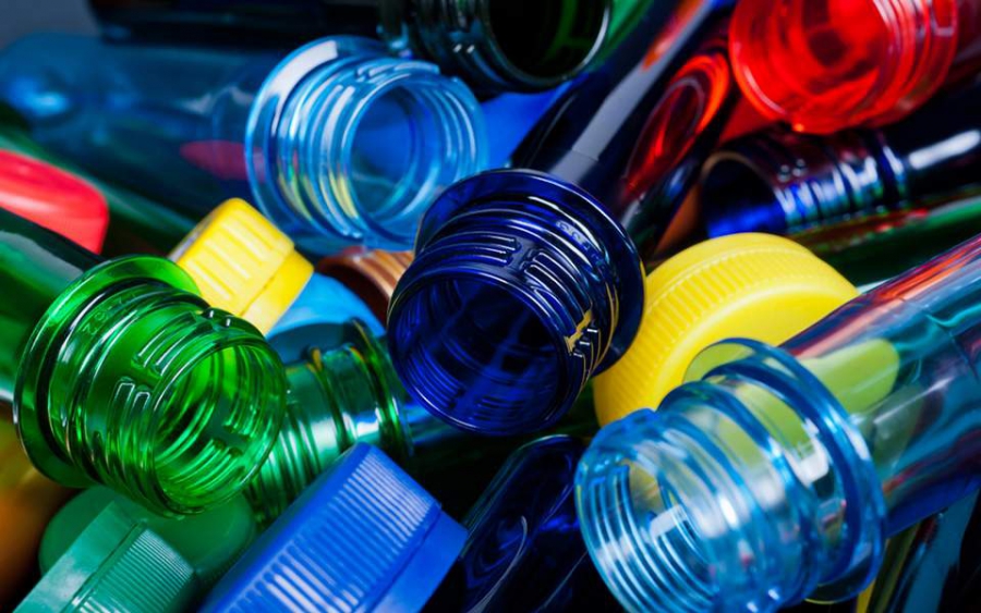 Το Πεκίνο θα απαγορεύσει τα πλαστικά μιας χρήσης