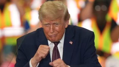 Trump : «Αυτό το πράγμα είναι ανοιχτό»: Πανηγυρίζει για το Ορμούζ, στριμώχνει το Ιράν - Αυτοχρίζεται κορυφαίος Πρόεδρος όλων των εποχών