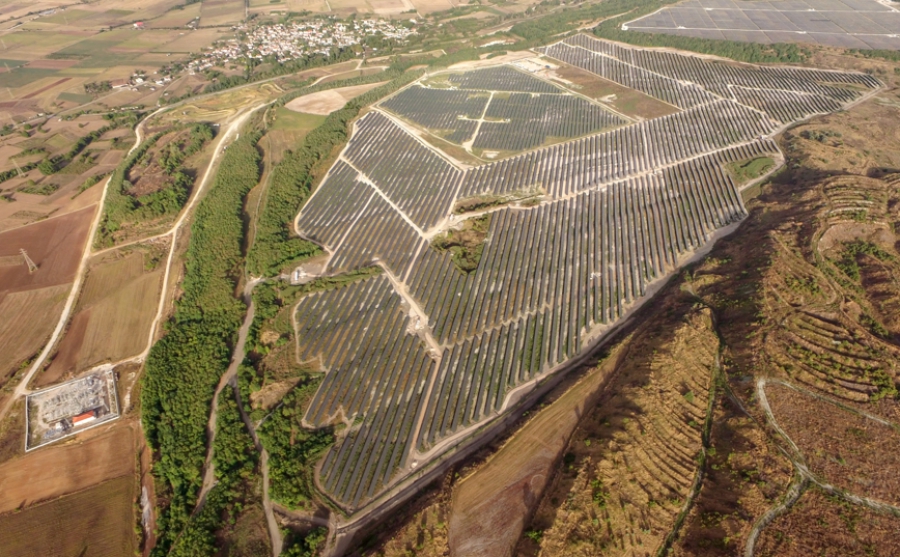 Συμφωνία 42,9 εκατ. ευρώ ΔΕΗ - ΑΒΑΞ για Φ/Β 125MW στη Μεγαλόπολη