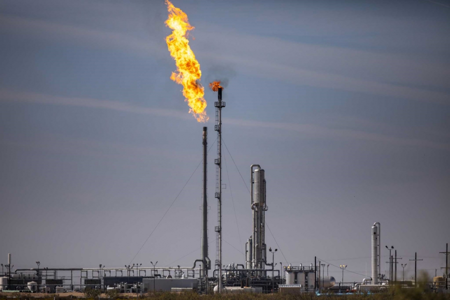 Ο CEO  της Pioneer Natural καλεί τους επενδυτές να αποχωρήσουν από εταιρείες που προχωρούν σε καύση φυσικού αερίου