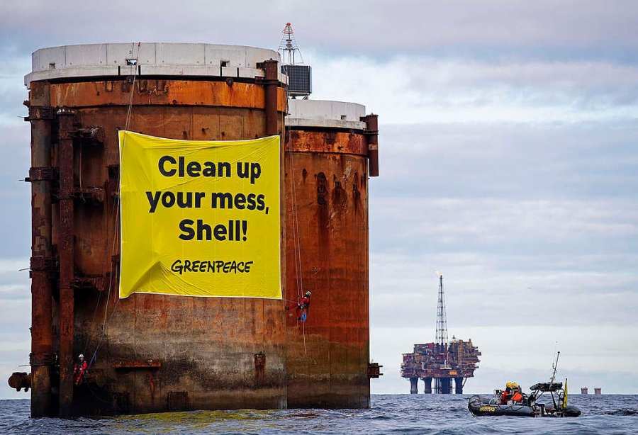 Shell: Διευθετεί αγωγή κατά της Greenpeace (Reuters)