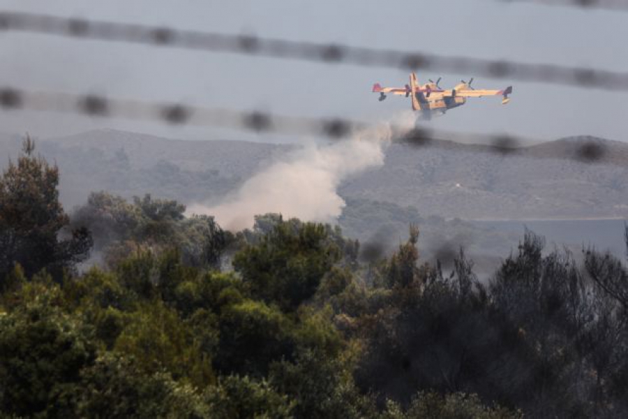 Πυρκαγιά στο Κόρθι της Άνδρου - Σε ετοιμότητα για προληπτική εκκένωση οικισμών