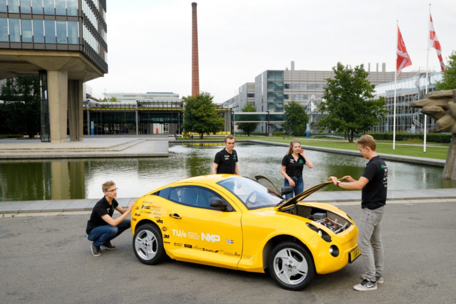 Ολλανδοί μαθητές κατασκεύασαν ηλεκτρικό αυτοκίνητο από ανακυκλωμένα υλικά